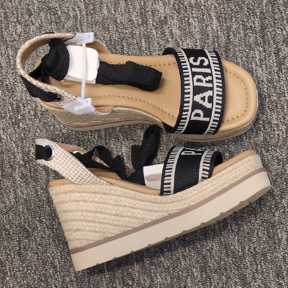 Soda PARIS Embroidered Espadrille Wedge Heels Size 5.5 - Picture 1 of 7